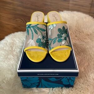 New in Box Seychelles Yellow Embroidered Sandals